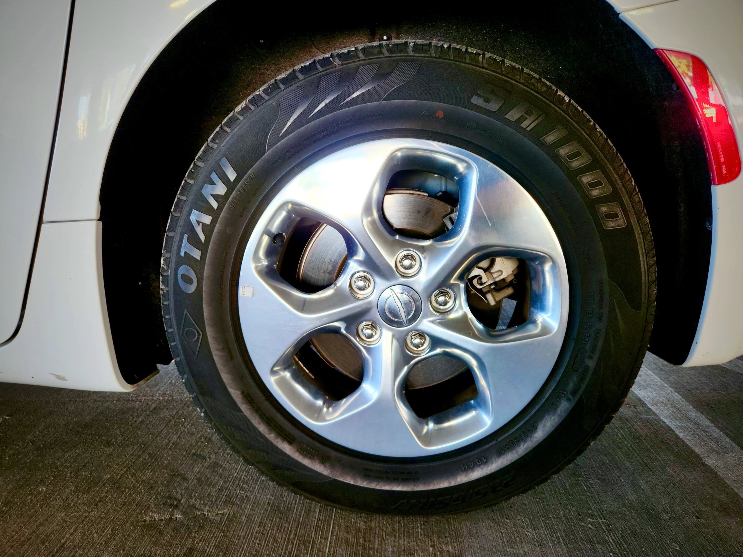 Used 2019 Chrysler Pacifica Touring Plus image 23