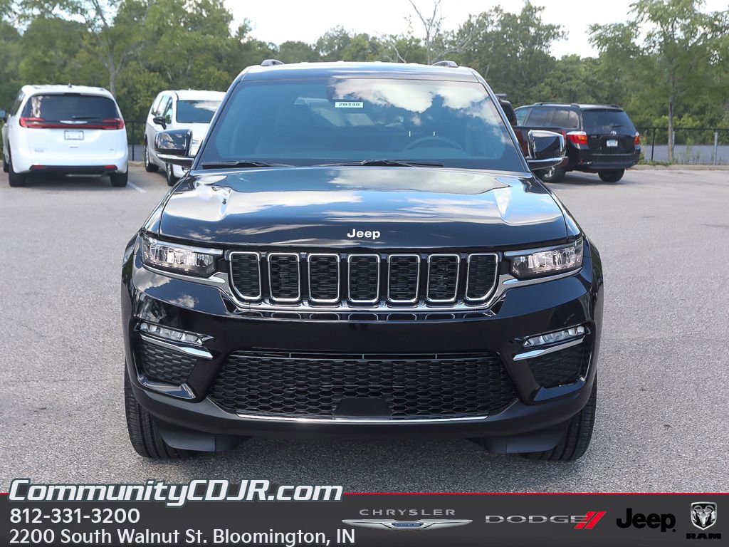 New 2025 Jeep Grand Cherokee Limited image 9