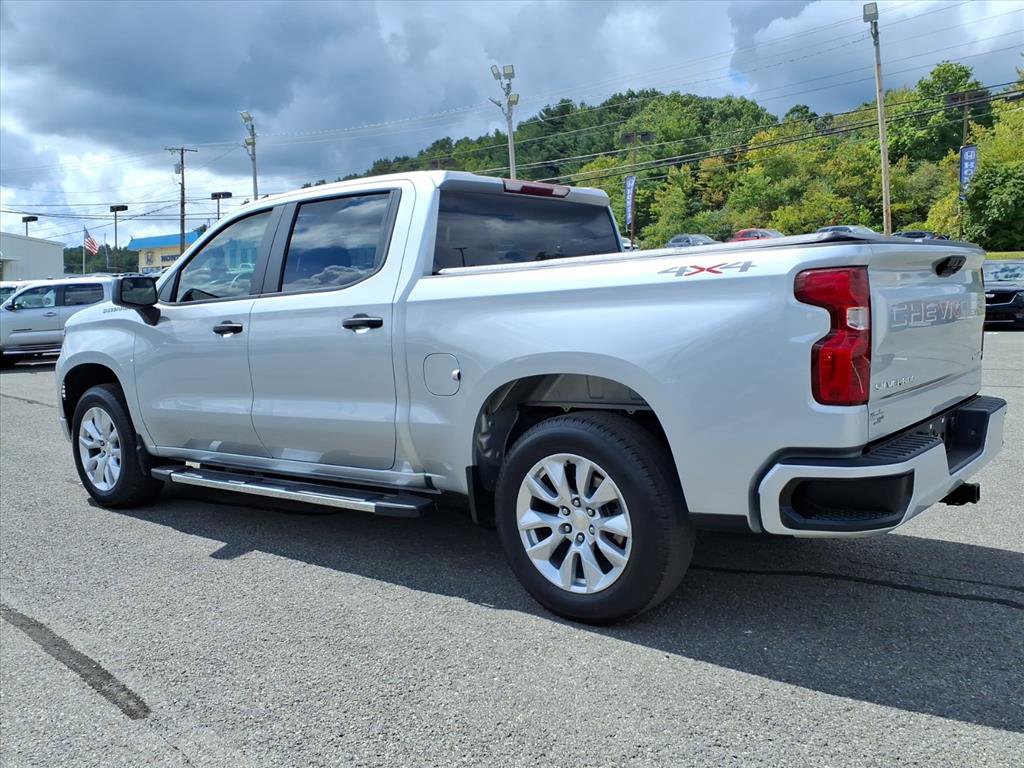 Used 2022 Chevrolet Silverado 1500 Custom image 4