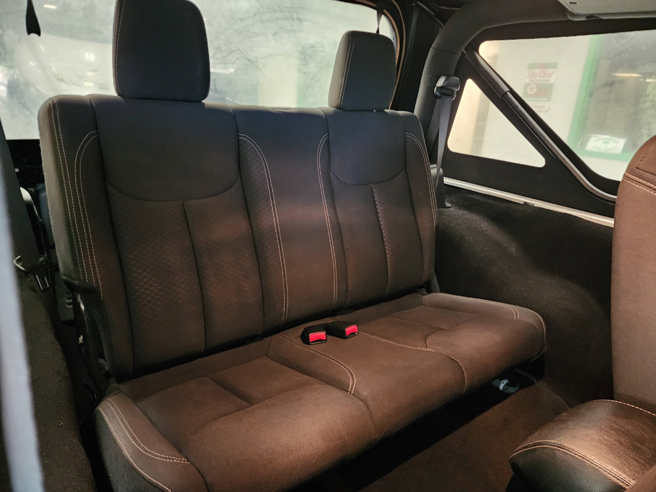 Used 2018 Jeep Wrangler Sport image 23