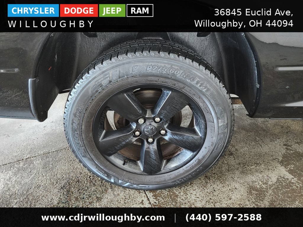 Used 2019 RAM 1500 Classic SLT w/ Black Appearance Group AWD/4WD image 44