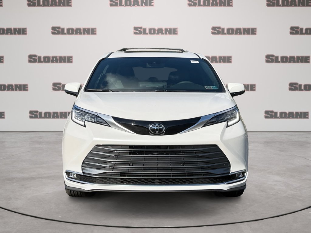 New 2026 Toyota Sienna Limited AWD/4WD image 8