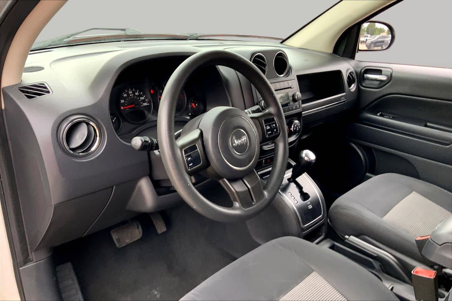 Used 2012 Jeep Compass Sport FWD image 16