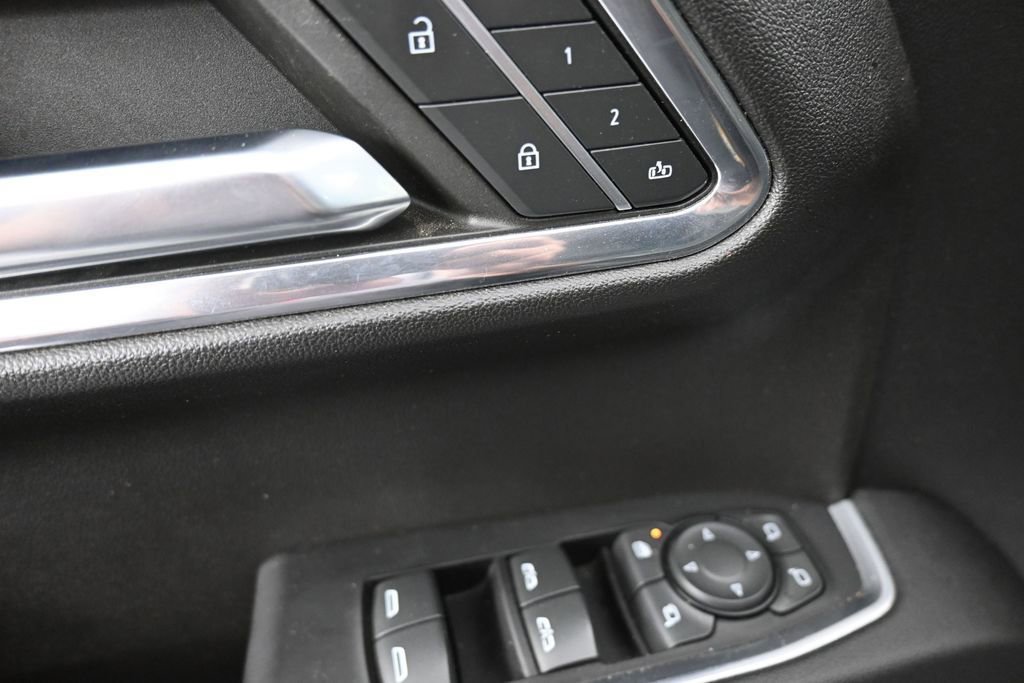 Used 2023 Chevrolet Camaro LT RWD image 25