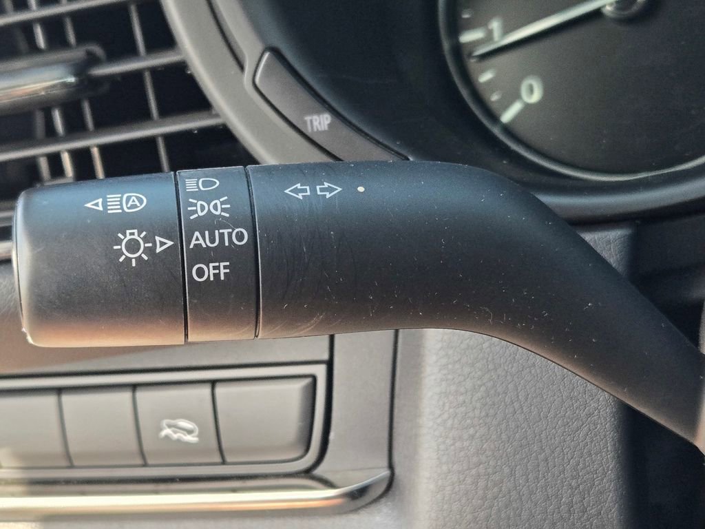 Certified 2023 MAZDA CX-30 AWD 2.5 S w/ Premium Package image 23