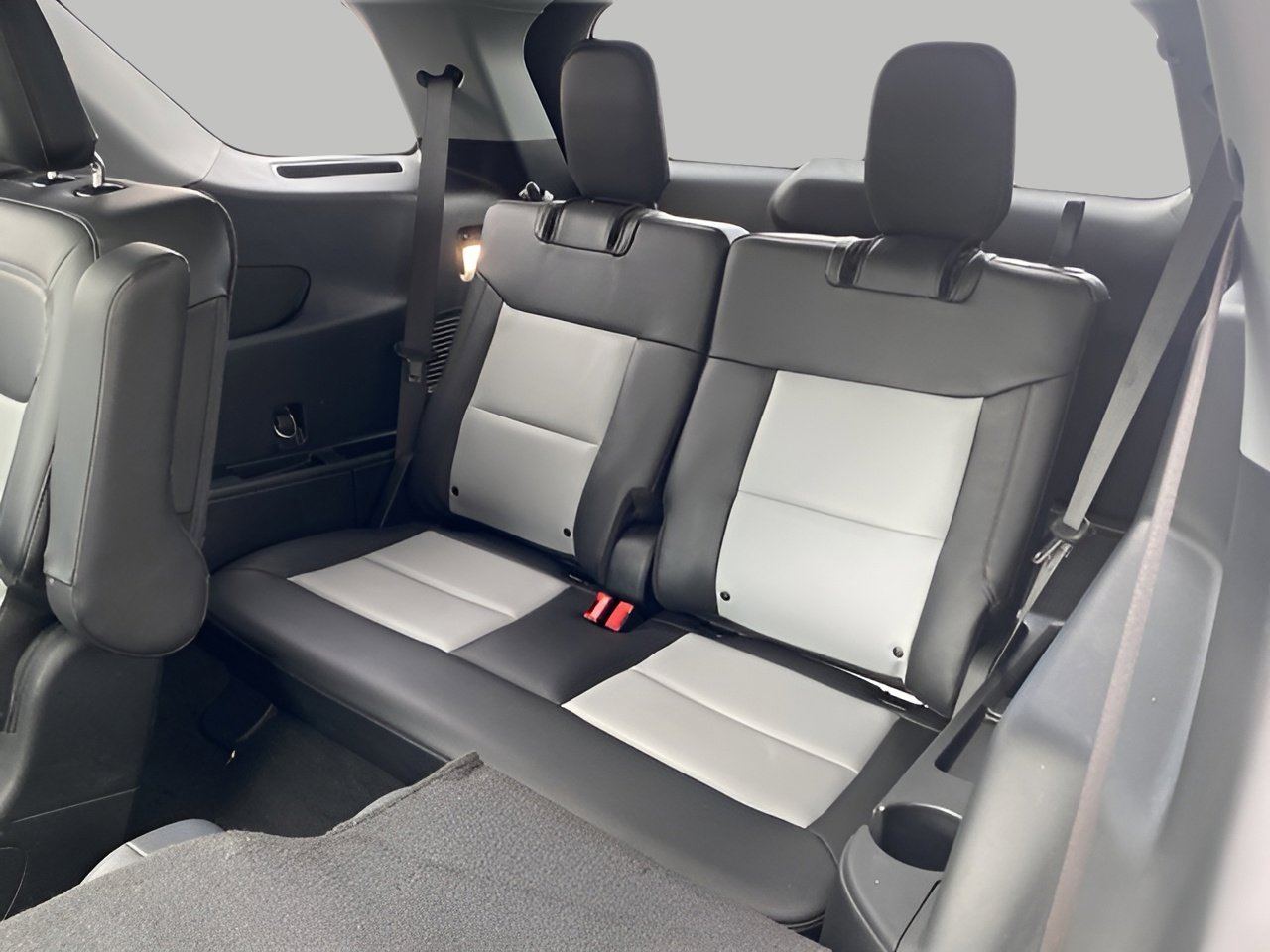 Certified 2023 Ford Explorer XLT w/ Equipment Group 202A image 12