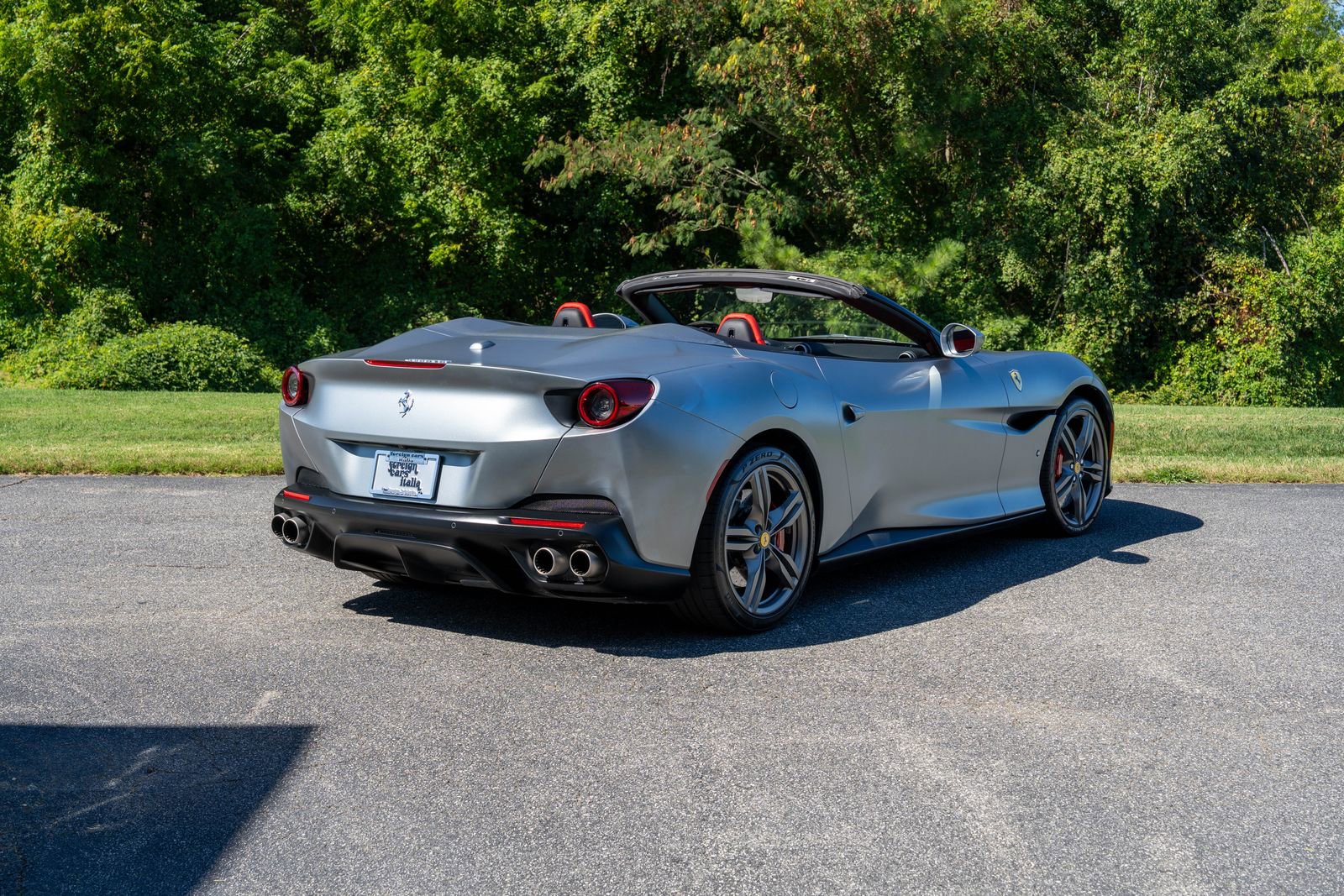 Certified 2019 Ferrari Portofino image 8