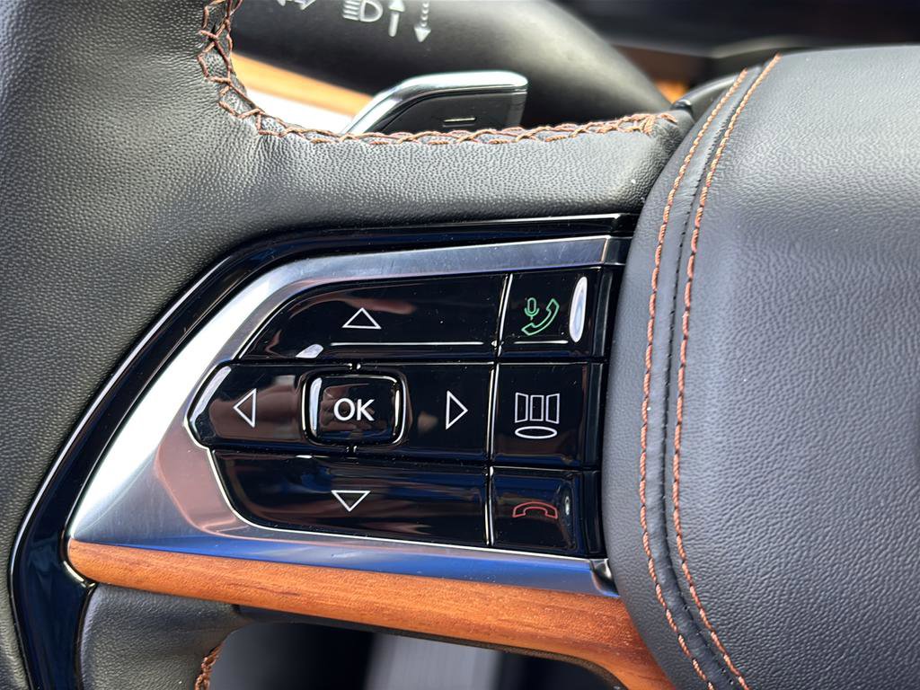 Used 2024 Jeep Grand Cherokee L Summit image 27