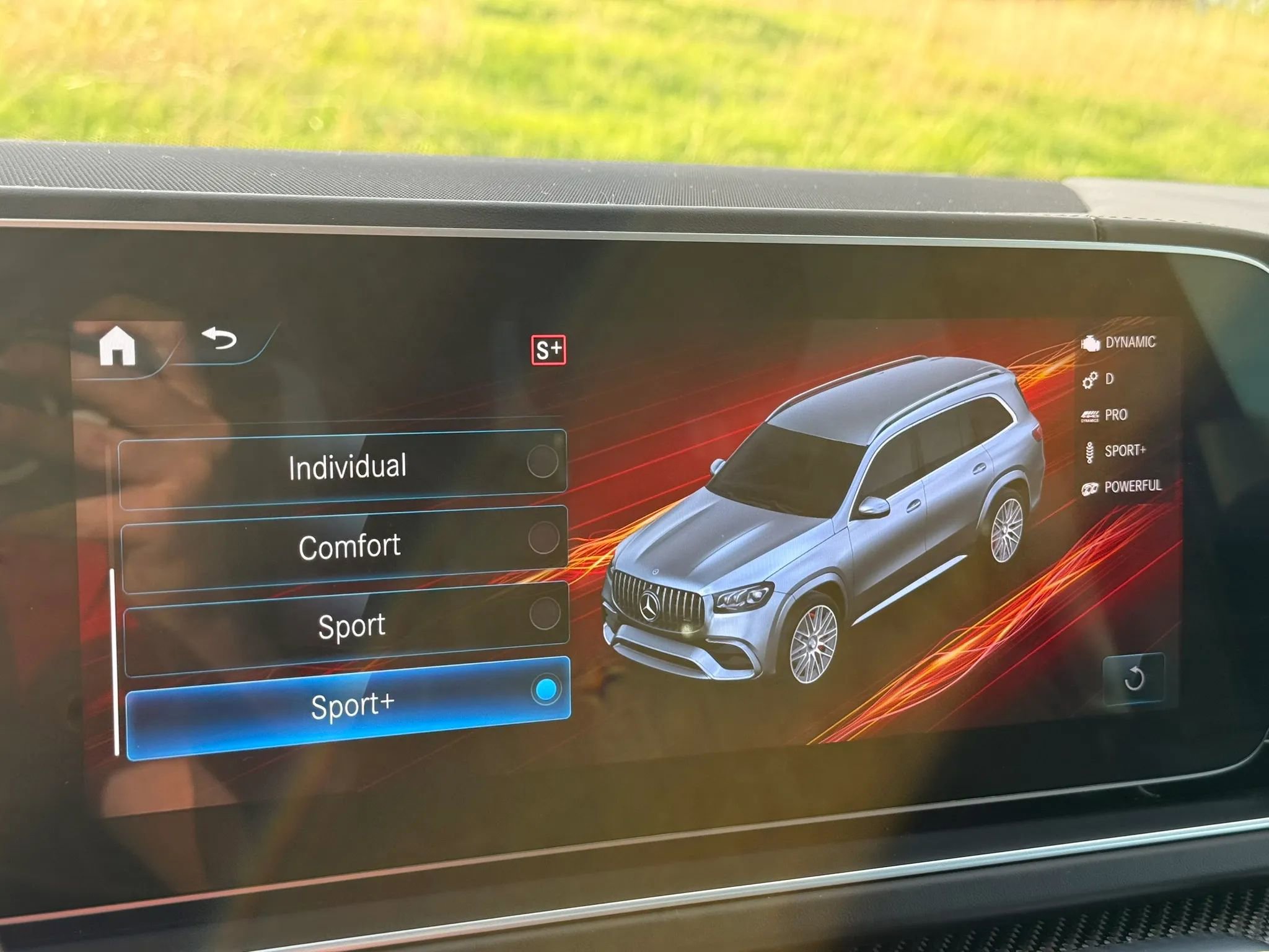 Used 2023 Mercedes-Benz GLS 63 AMG 4MATIC image 32