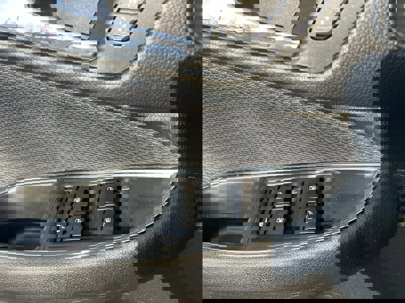 Used 2018 Chevrolet Cruze LS image 19