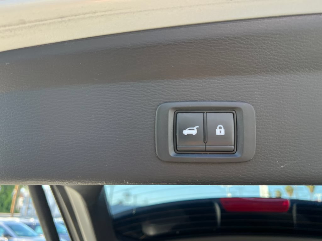 Used 2024 Mitsubishi Outlander SE FWD image 23