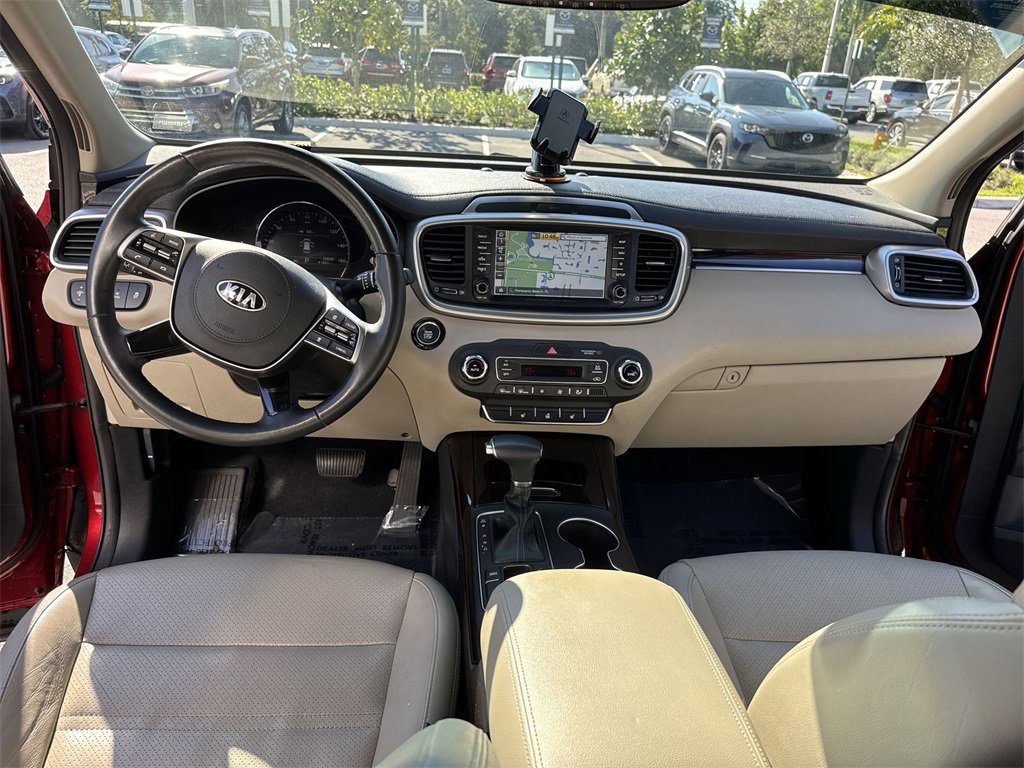 Used 2019 Kia Sorento EX w/ EX Touring Package image 37