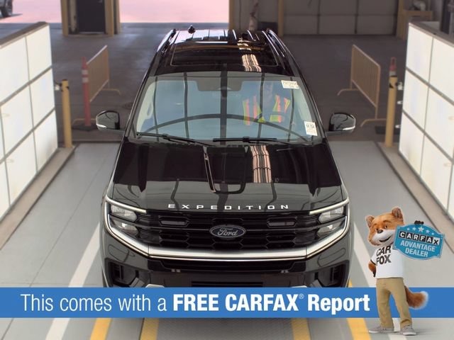 Used 2025 Ford Expedition Max Platinum AWD/4WD image 2