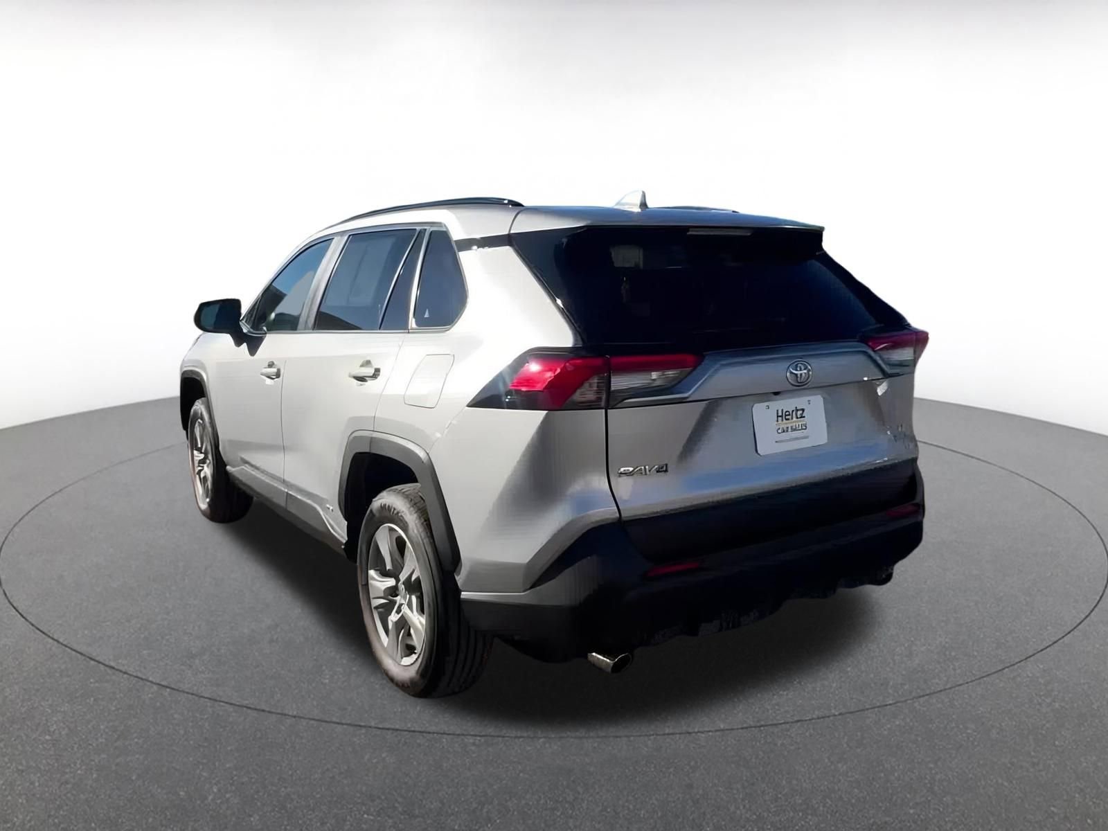 Used 2025 Toyota RAV4 LE image 11