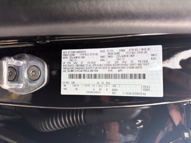 Certified 2024 Lincoln Corsair FWD image 32
