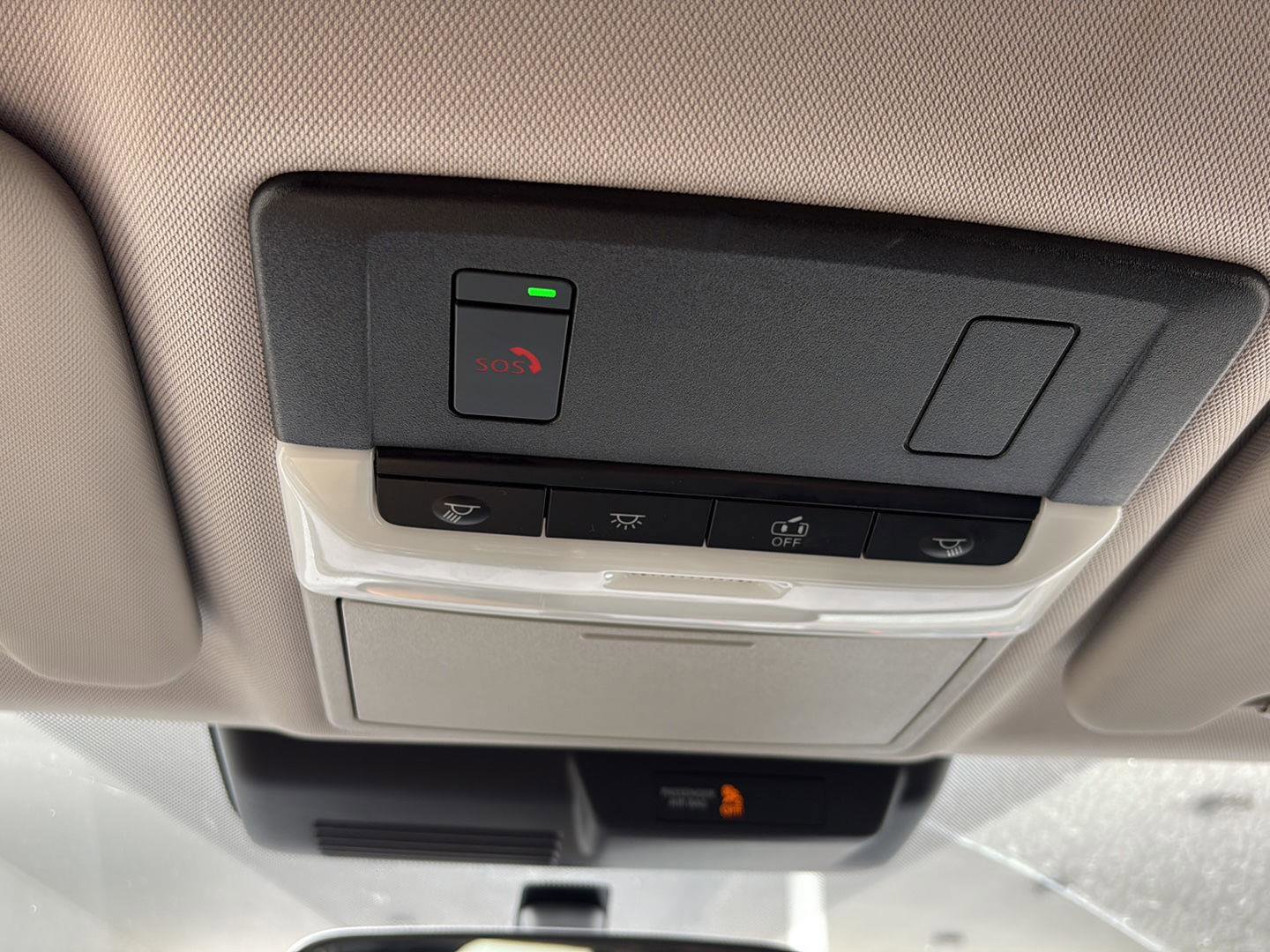 Used 2024 Mitsubishi Outlander SE image 29