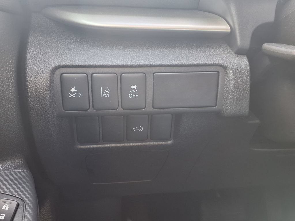 Used 2025 Mitsubishi Eclipse Cross SE AWD/4WD image 34