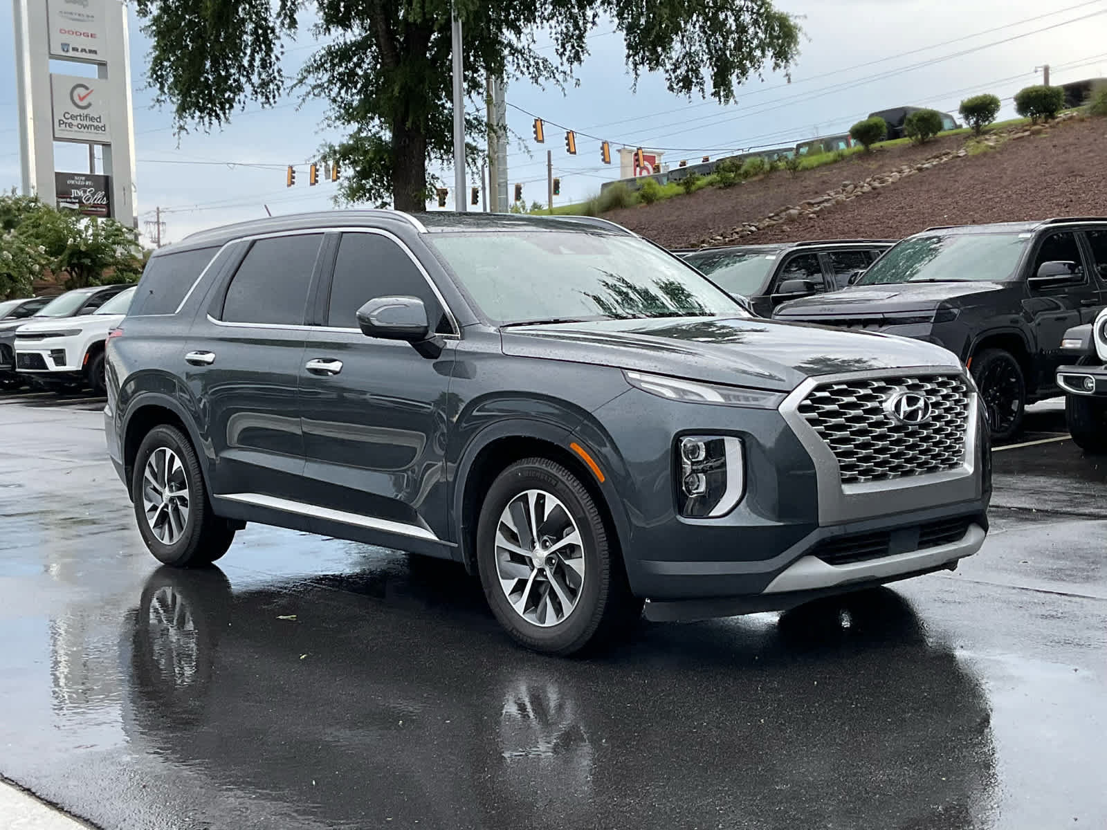 Used 2022 Hyundai Palisade SEL FWD image 7