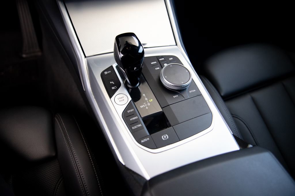 Used 2022 BMW 330e w/ Premium Package image 11