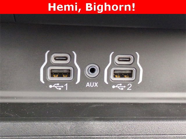 New 2026 RAM 1500 4x4 Crew Cab image 21