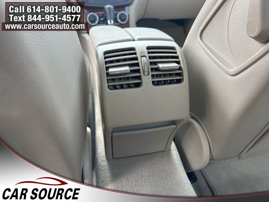 Used 2010 Mercedes-Benz C 300 4MATIC Sedan image 18