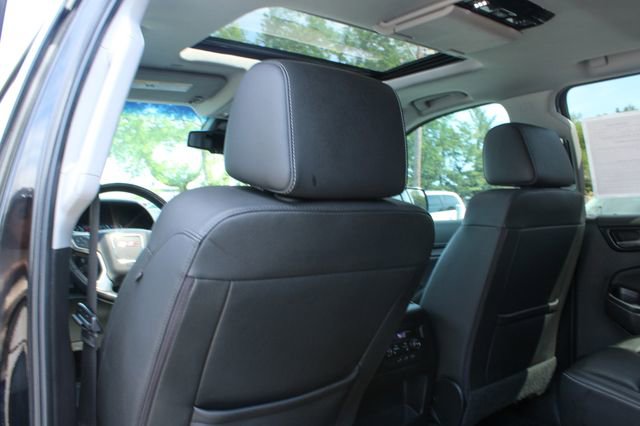 Used 2019 GMC Yukon SLT w/ Open Road Package AWD/4WD image 32