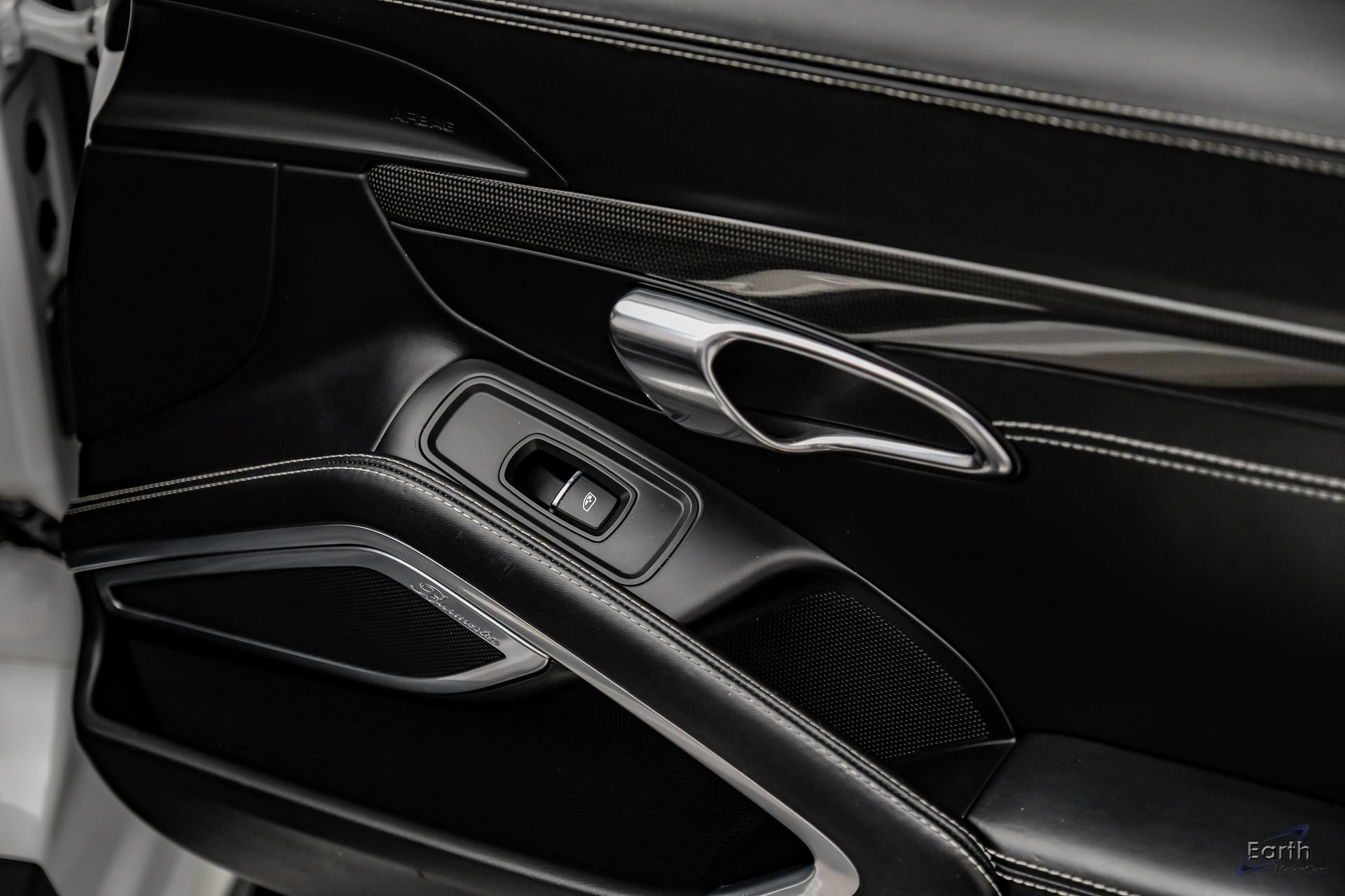 Used 2016 Porsche 911 Turbo S AWD/4WD image 94