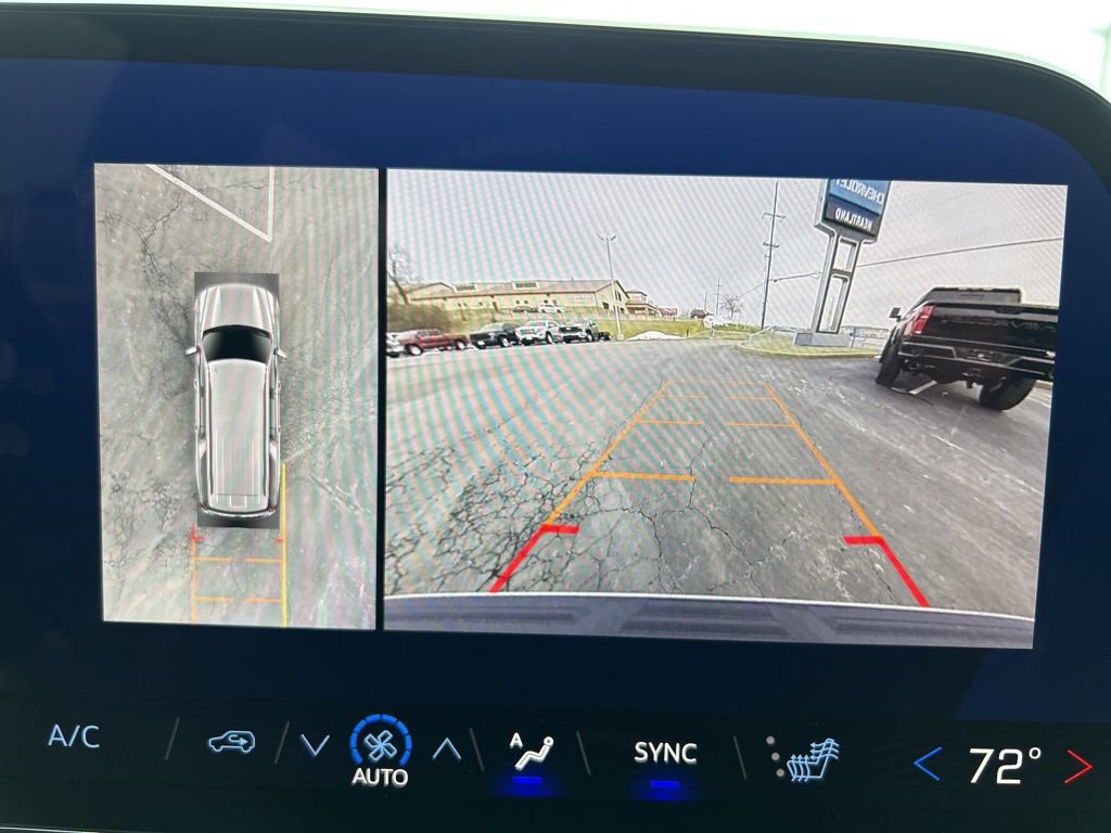 Used 2025 Chevrolet Suburban RST w/ Comfort Package image 31