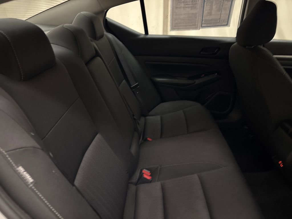 Used 2023 Nissan Altima 2.5 SV image 21