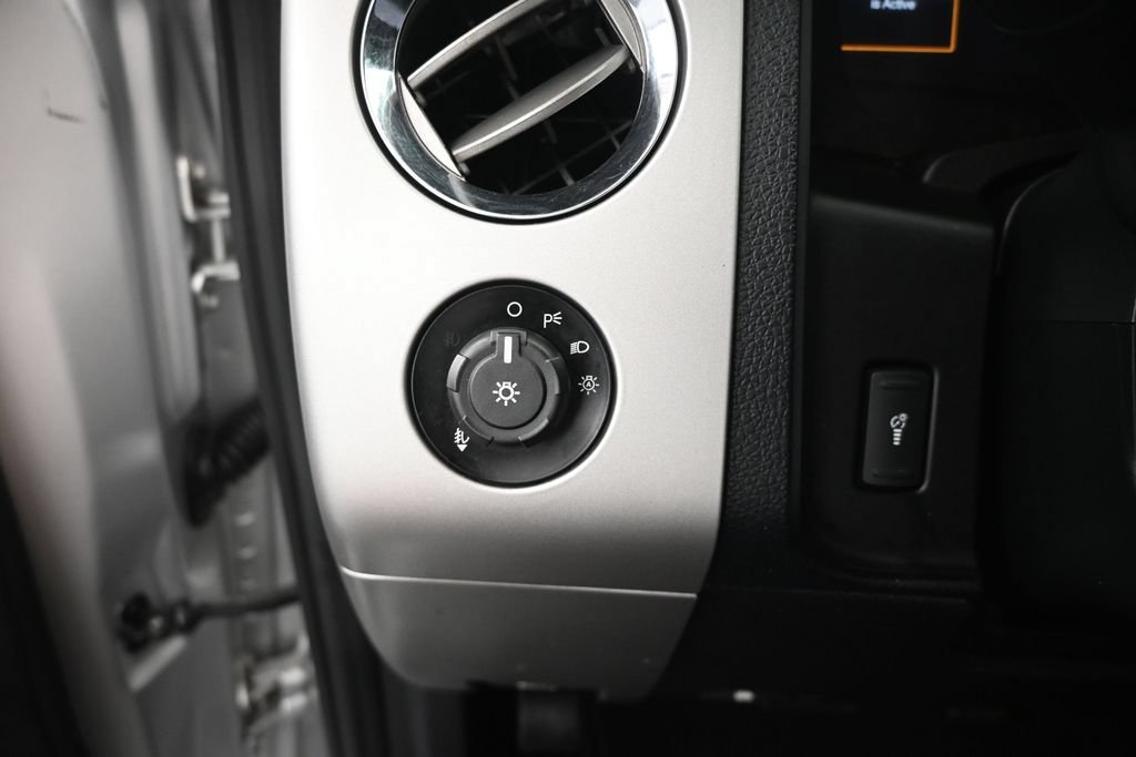 Certified 2017 Ford Expedition Limited AWD/4WD image 21