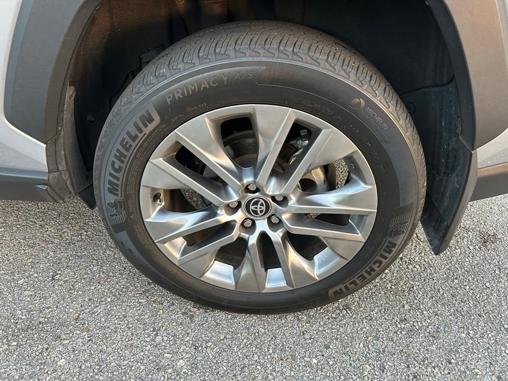 Used 2024 Toyota RAV4 Limited image 9