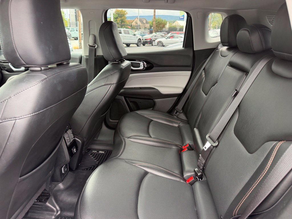 Used 2022 Jeep Compass Limited AWD/4WD image 6