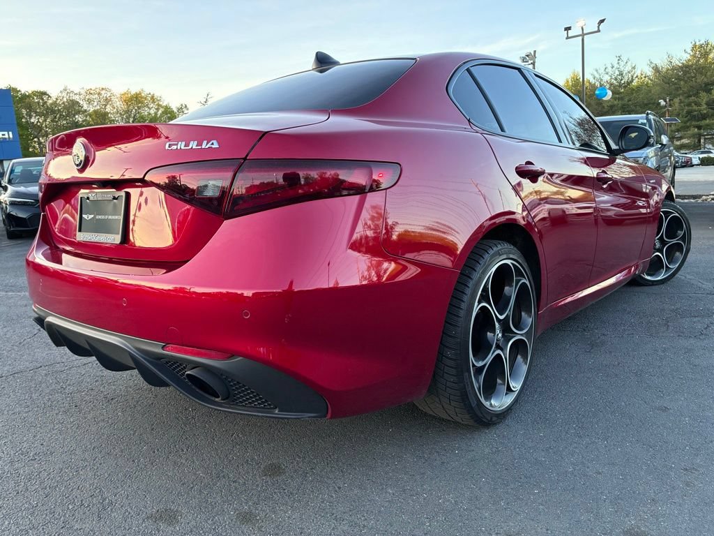 Used 2022 Alfa Romeo Giulia Veloce AWD/4WD image 53