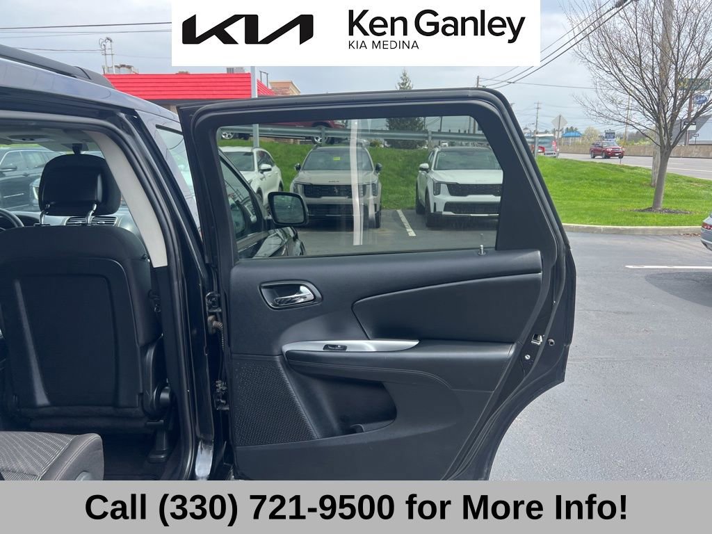 Used 2017 Dodge Journey SXT w/ Comfort/Convenience Group image 49