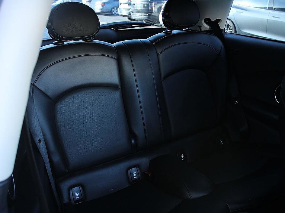 Used 2015 MINI Cooper S FWD image 16