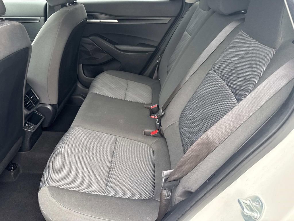 Used 2024 Kia Seltos LX AWD/4WD image 15
