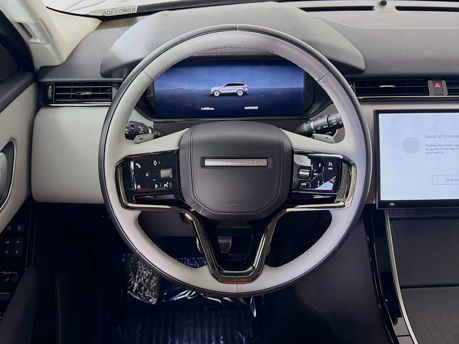 Certified 2025 Land Rover Range Rover Velar Dynamic SE AWD/4WD image 11