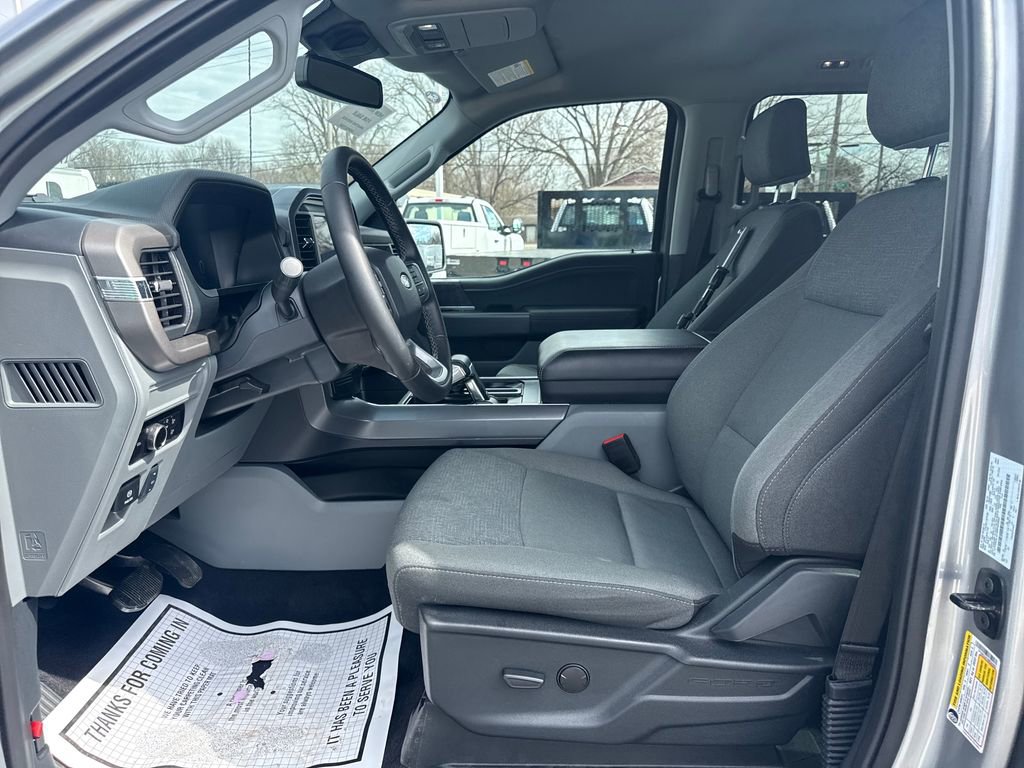 Used 2025 Ford F150 Lightning XLT AWD/4WD image 23