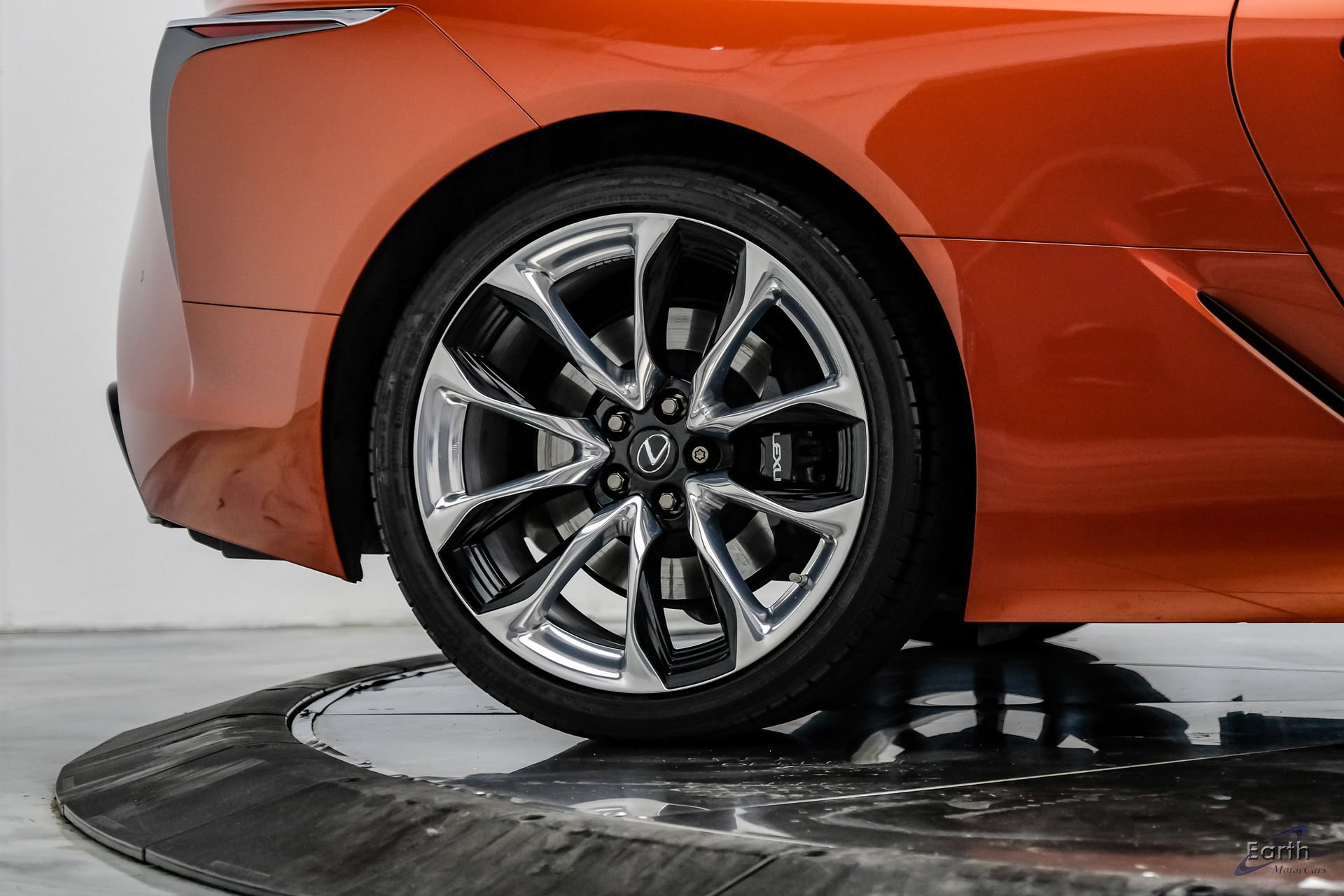Used 2021 Lexus LC 500 Coupe w/ Performance Package RWD image 90