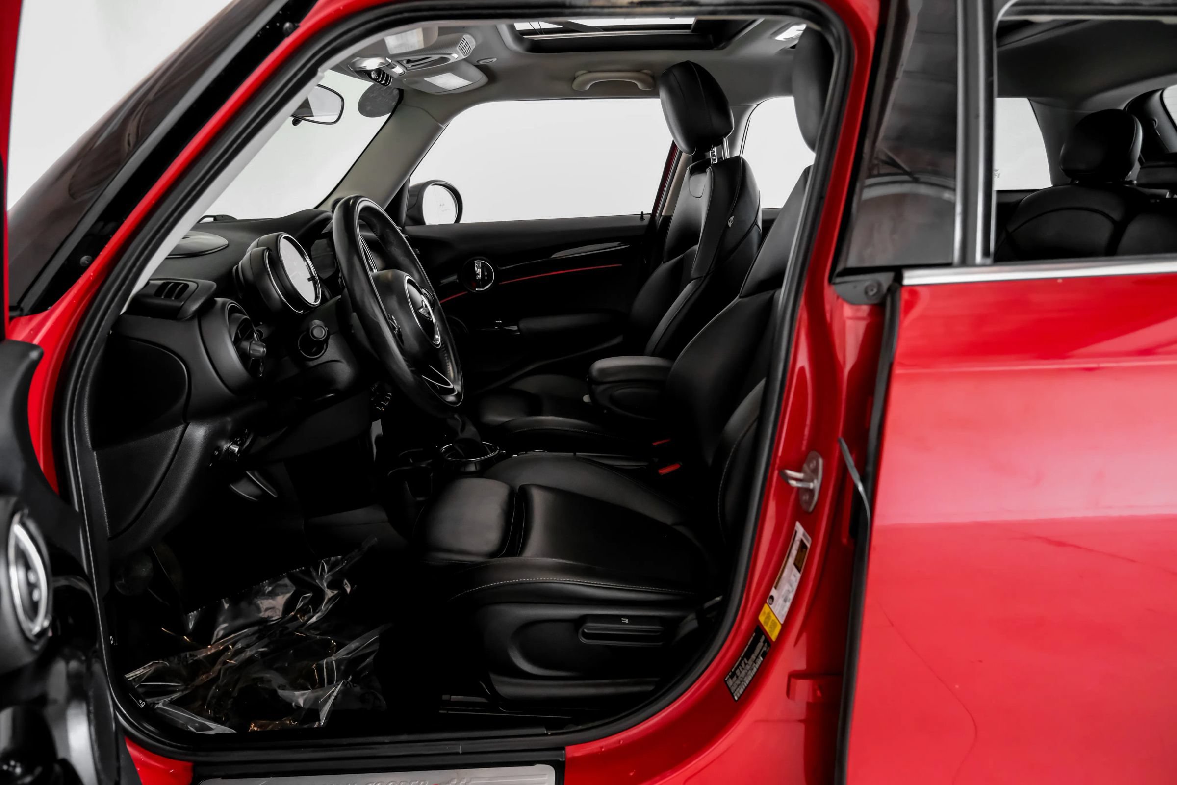 Used 2016 MINI Cooper S FWD image 3