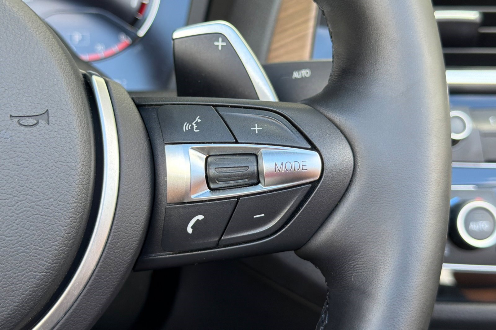 Used 2019 BMW M240i Convertible w/ Premium Package image 33