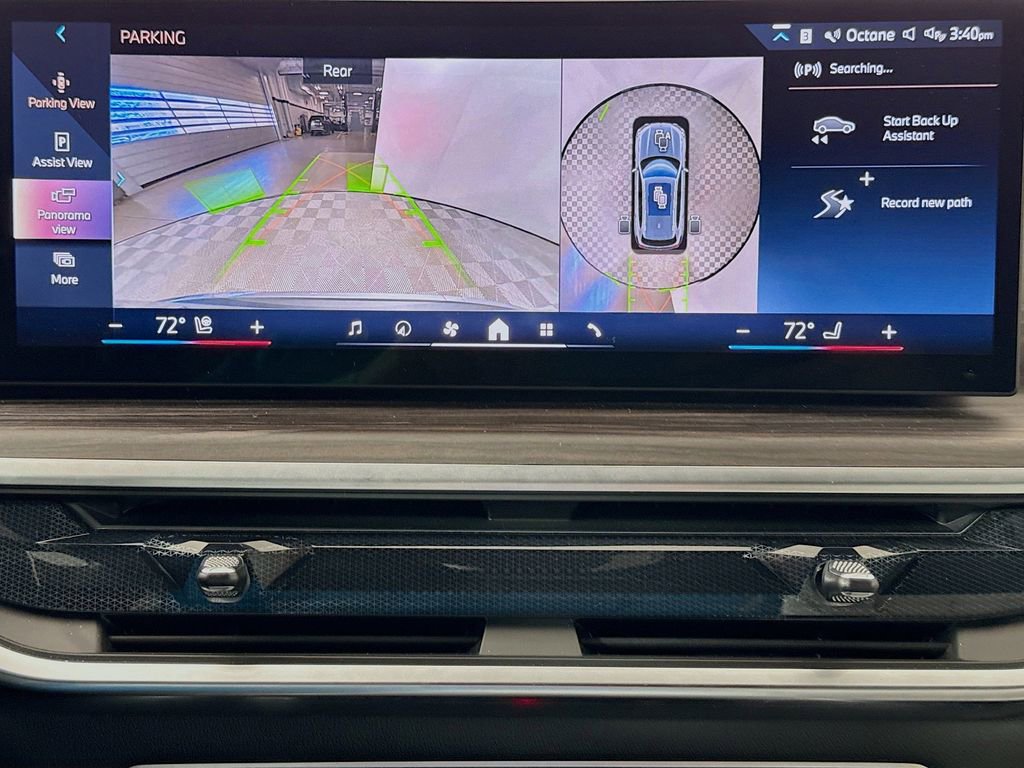 Used 2026 BMW X5 sDrive40i w/ Executive Package image 14