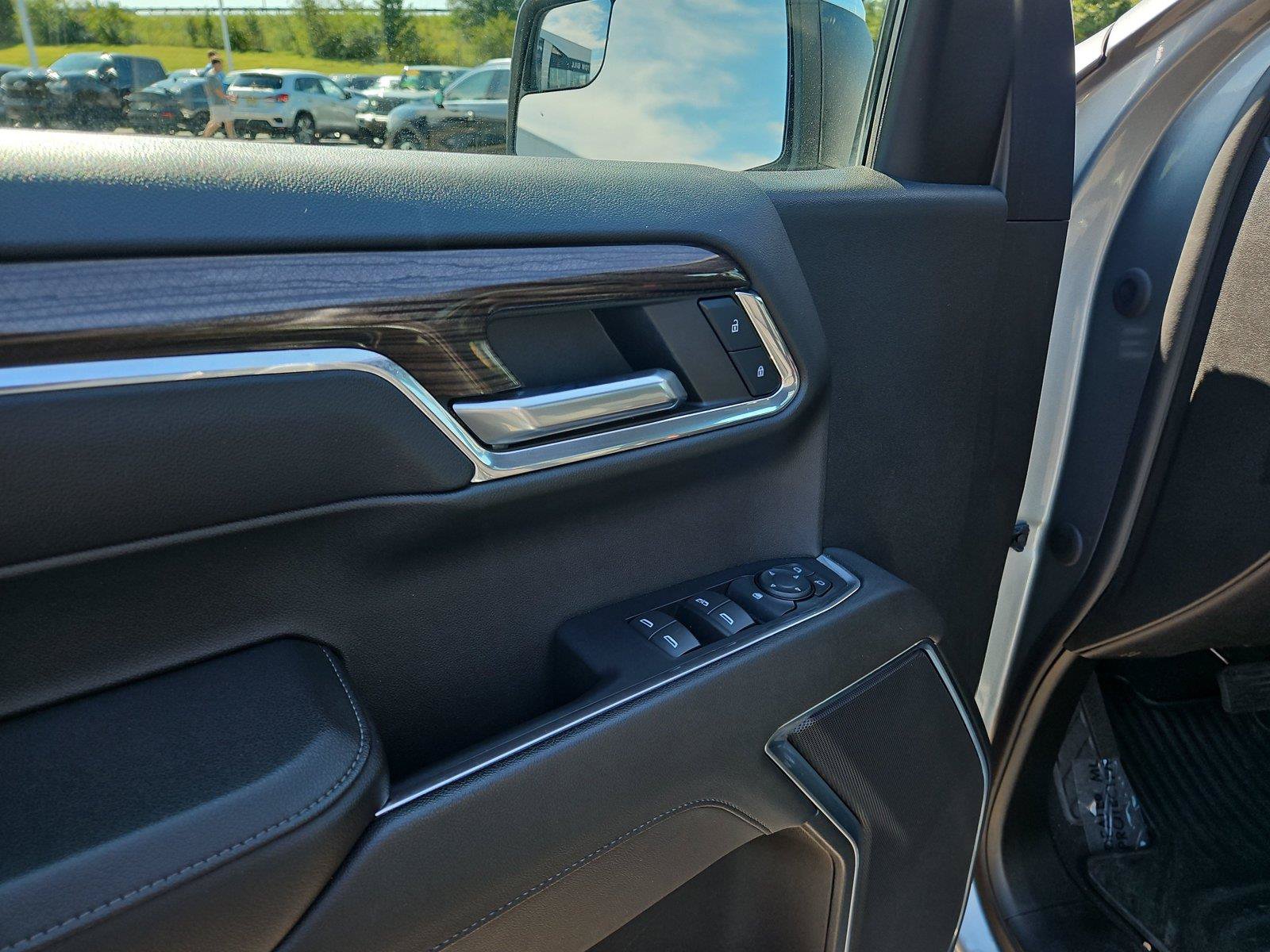 Used 2023 Chevrolet Silverado 1500 LT AWD/4WD image 20