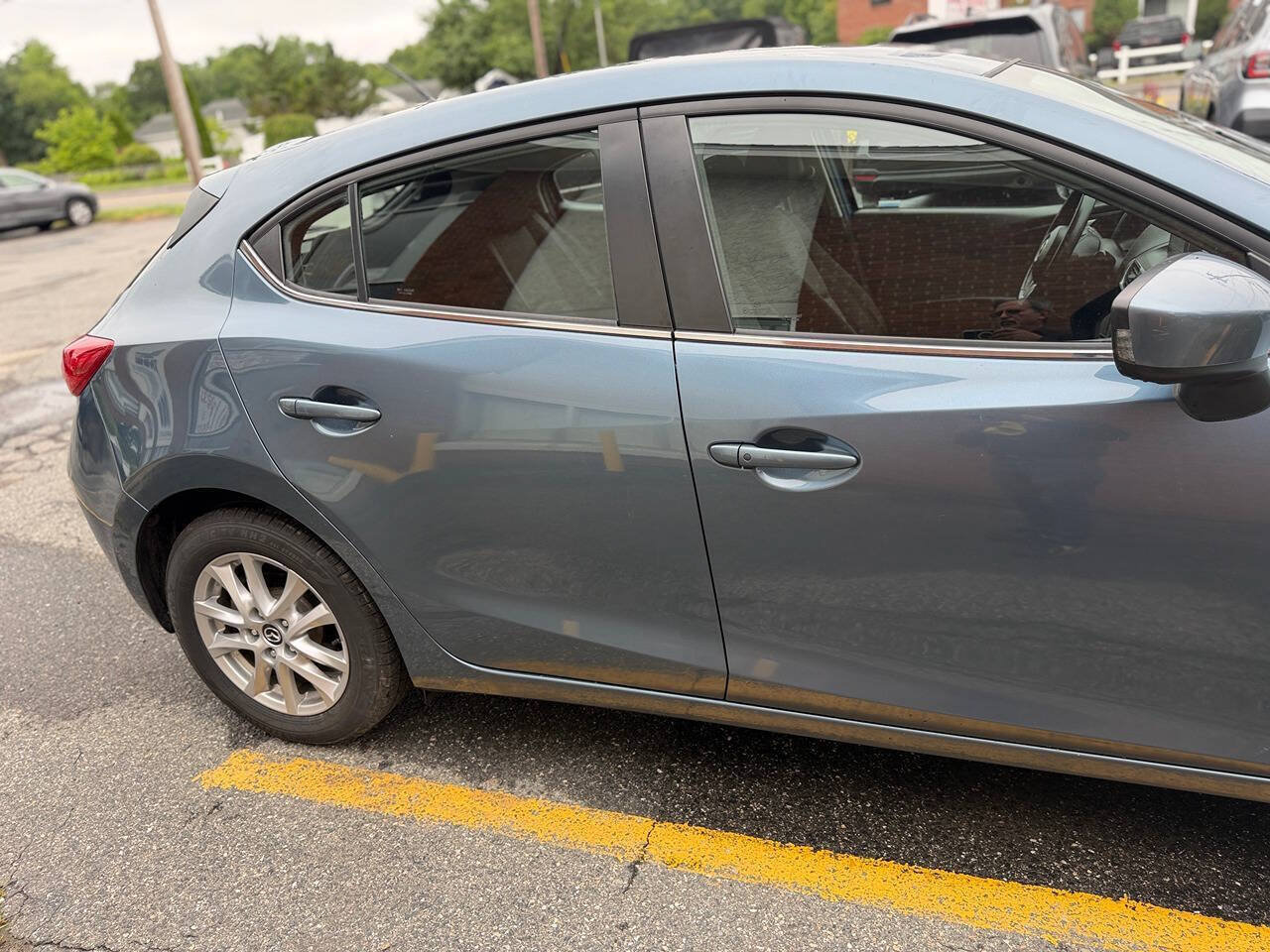 Used 2016 MAZDA MAZDA3 i Touring FWD image 14