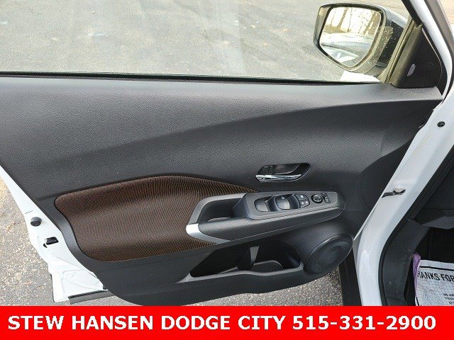 Used 2024 Nissan Kicks SR image 21