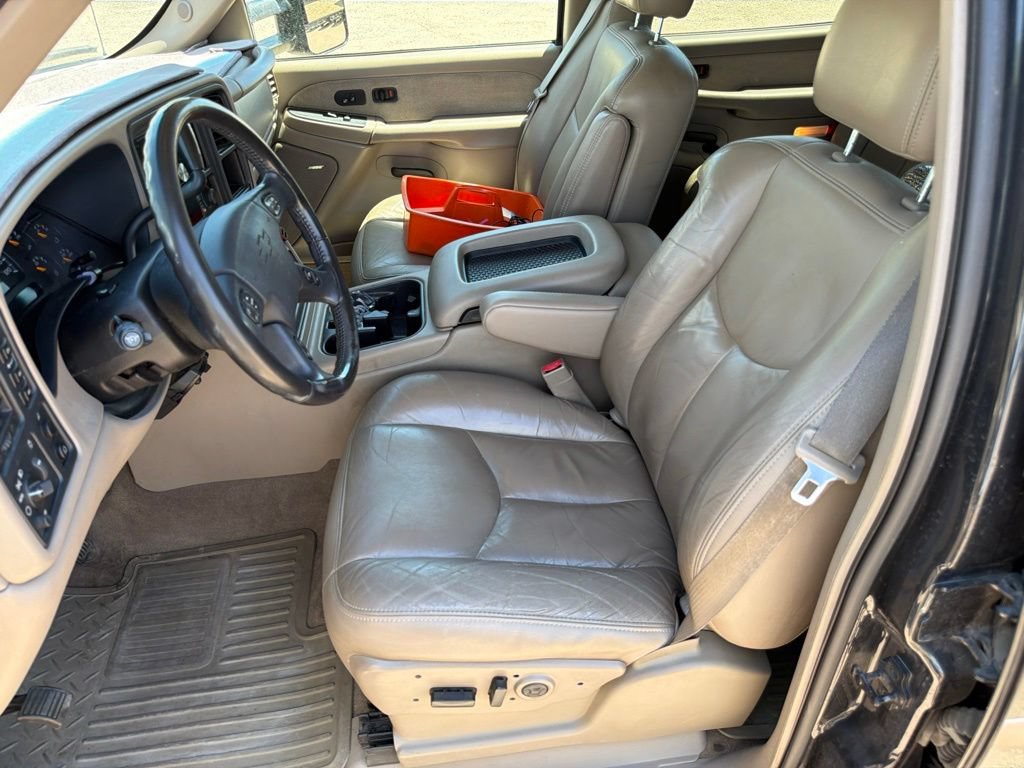 Used 2003 Chevrolet Silverado 2500 LT w/ Skid Plate Package AWD/4WD image 9