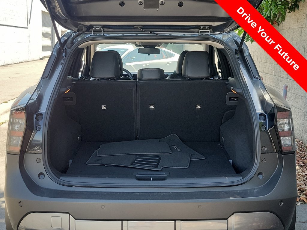 Certified 2026 Nissan Kicks SR FWD image 22