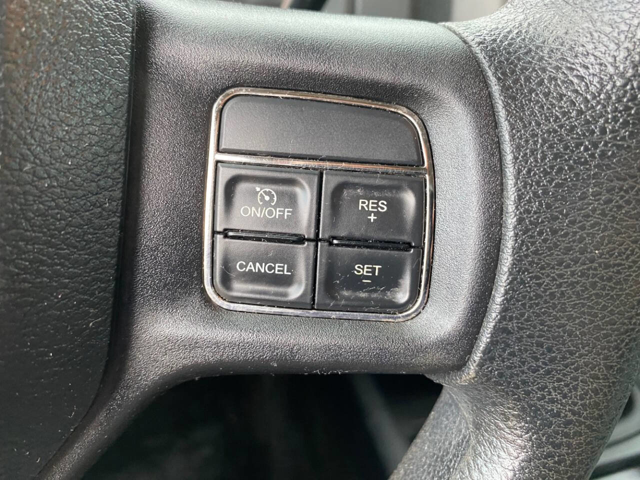 Used 2013 RAM 2500 Tradesman w/ Chrome Appearance Group image 27