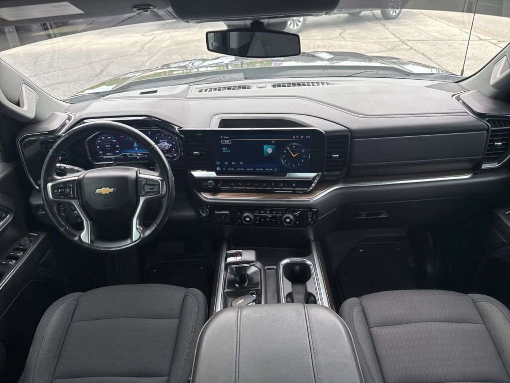 Used 2023 Chevrolet Silverado 1500 LT w/ Z71 Off-Road Package AWD/4WD image 24
