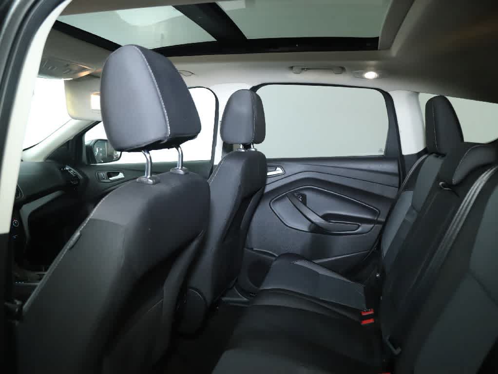 Used 2017 Ford Escape SE w/ Equipment Group 201A FWD image 15